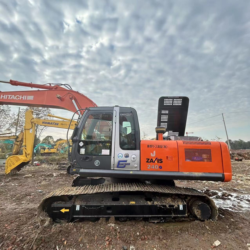 HITACHI Crawler Excavator ZX240 Click Here for Discount - Lintekskavaator: pilt 1 HITACHI Crawler Excavator ZX240 Click Here for Discount - Lintekskavaator: pilt 1