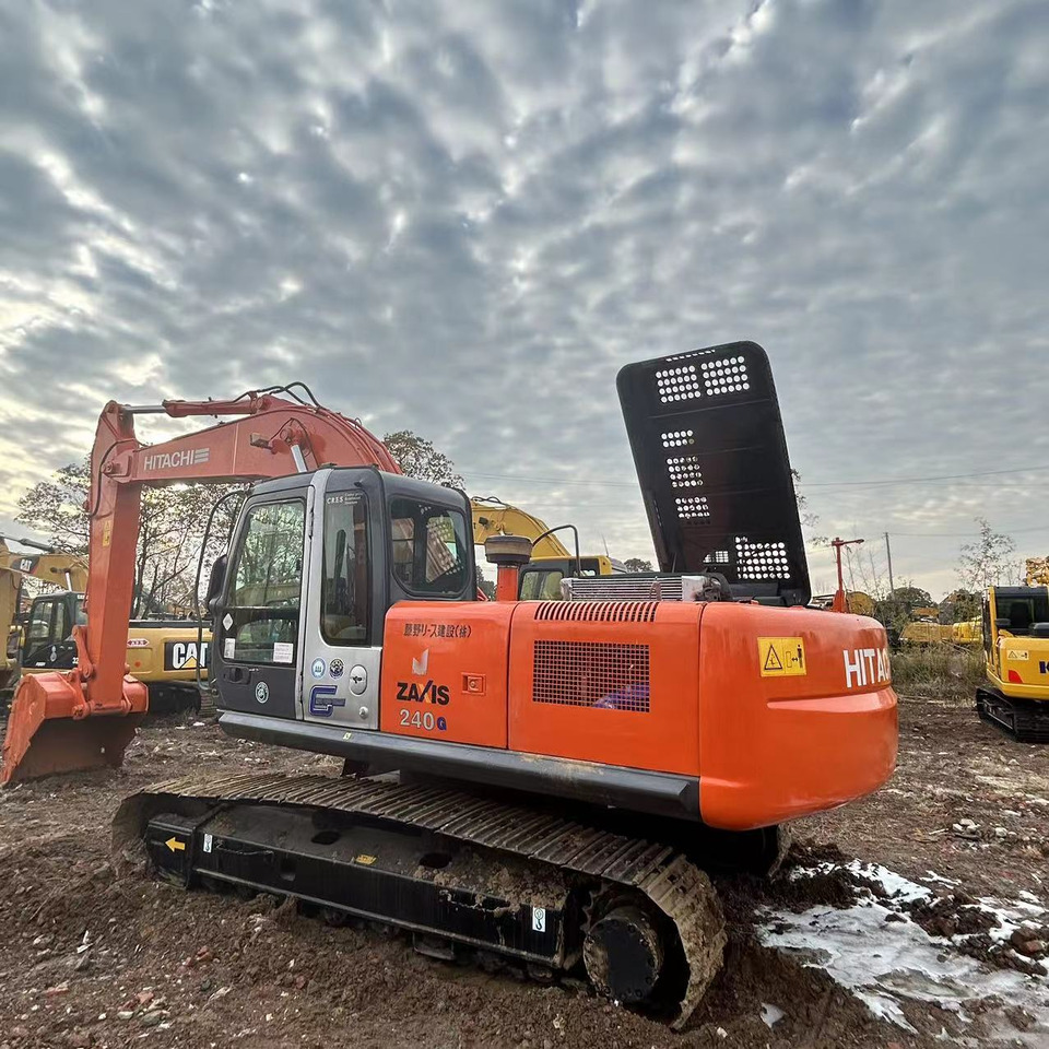 HITACHI Crawler Excavator ZX240 Click Here for Discount - Lintekskavaator: pilt 3 HITACHI Crawler Excavator ZX240 Click Here for Discount - Lintekskavaator: pilt 3