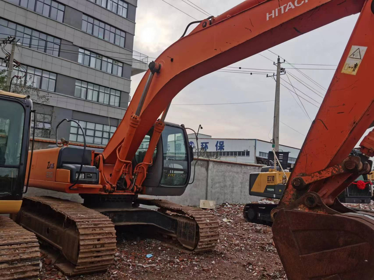 HITACHI ZX270 - Lintekskavaator: pilt 5 HITACHI ZX270 - Lintekskavaator: pilt 5