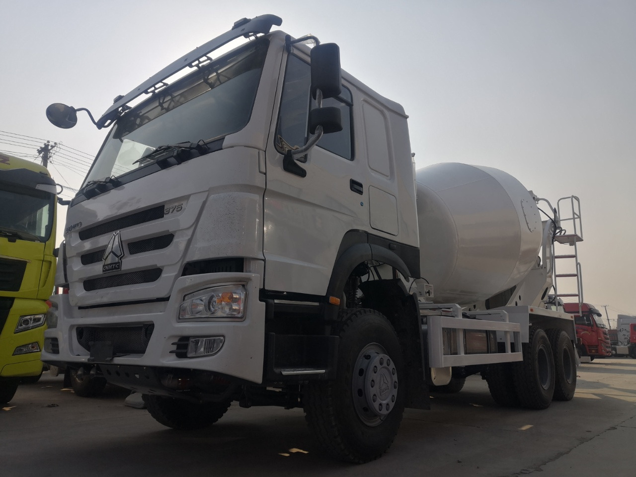 HOWO 10Cube Cement Mixer Truck 6*4 Click Here for Discount - Autobetoonisegisti: pilt 2 HOWO 10Cube Cement Mixer Truck 6*4 Click Here for Discount - Autobetoonisegisti: pilt 2