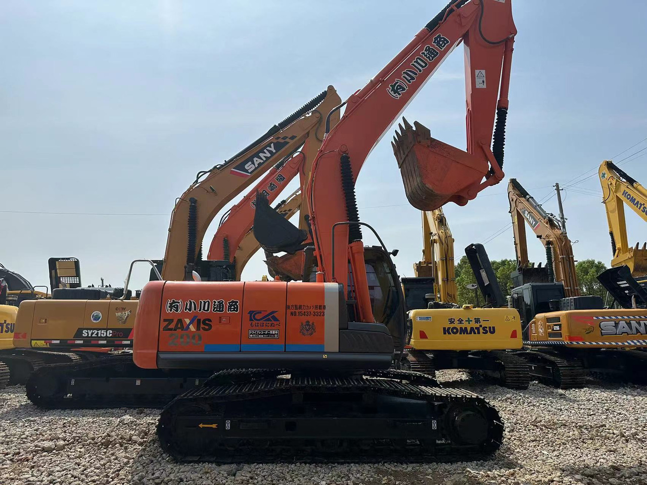 Hitachi ZX200 Excavator Click for Discount - Ekskavaator: pilt 5 Hitachi ZX200 Excavator Click for Discount - Ekskavaator: pilt 5