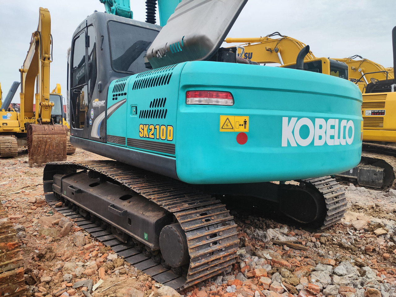 KOBELCO SK210D - Lintekskavaator: pilt 2 KOBELCO SK210D - Lintekskavaator: pilt 2