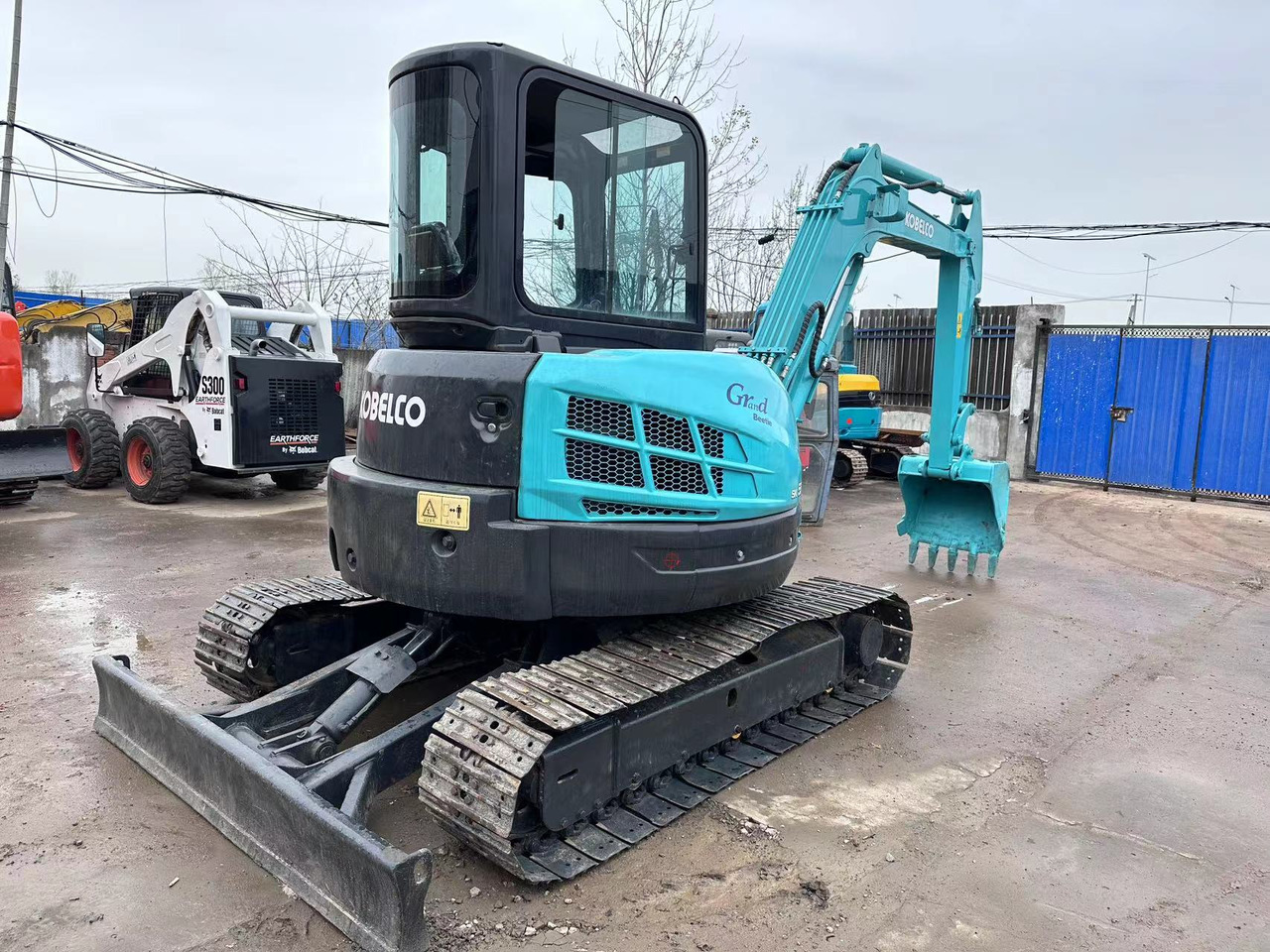 KOBELCO SK55 - Miniekskavaator: pilt 2 KOBELCO SK55 - Miniekskavaator: pilt 2