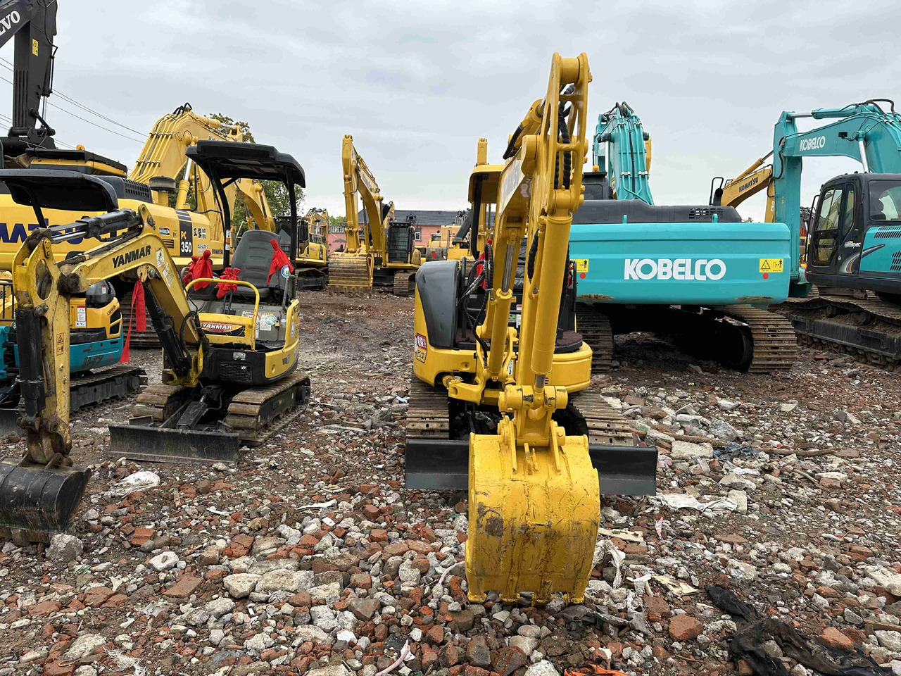 KOMATSU Mini Excavator - Miniekskavaator: pilt 2 KOMATSU Mini Excavator - Miniekskavaator: pilt 2