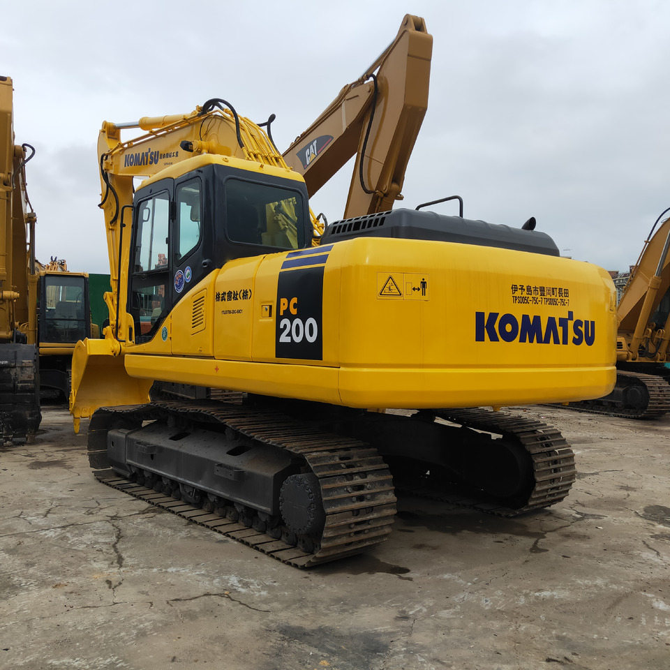 KOMATSU PC200-7 - Lintekskavaator: pilt 2 KOMATSU PC200-7 - Lintekskavaator: pilt 2