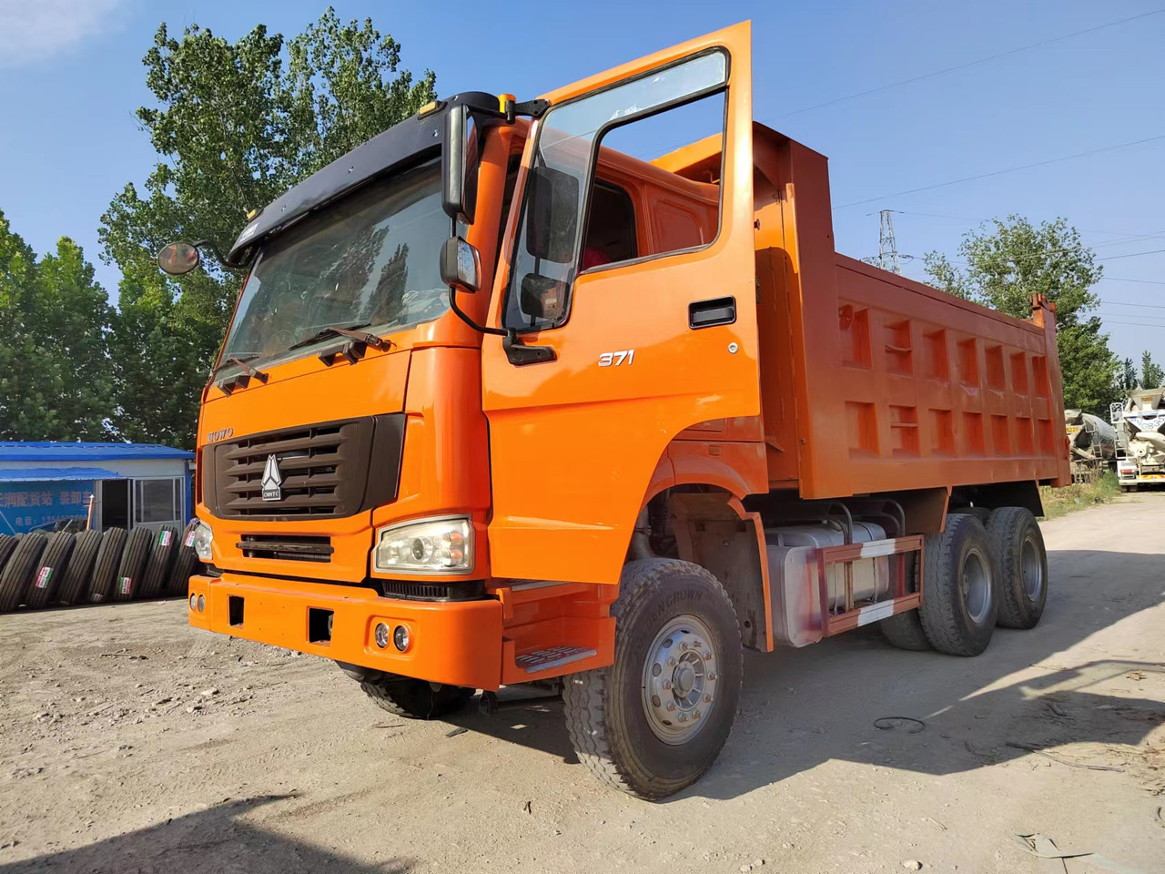SINOTRUK HOWO 371 6X4 CLICK HERE FOR DISCOUNT - Kallurauto: pilt 3 SINOTRUK HOWO 371 6X4 CLICK HERE FOR DISCOUNT - Kallurauto: pilt 3