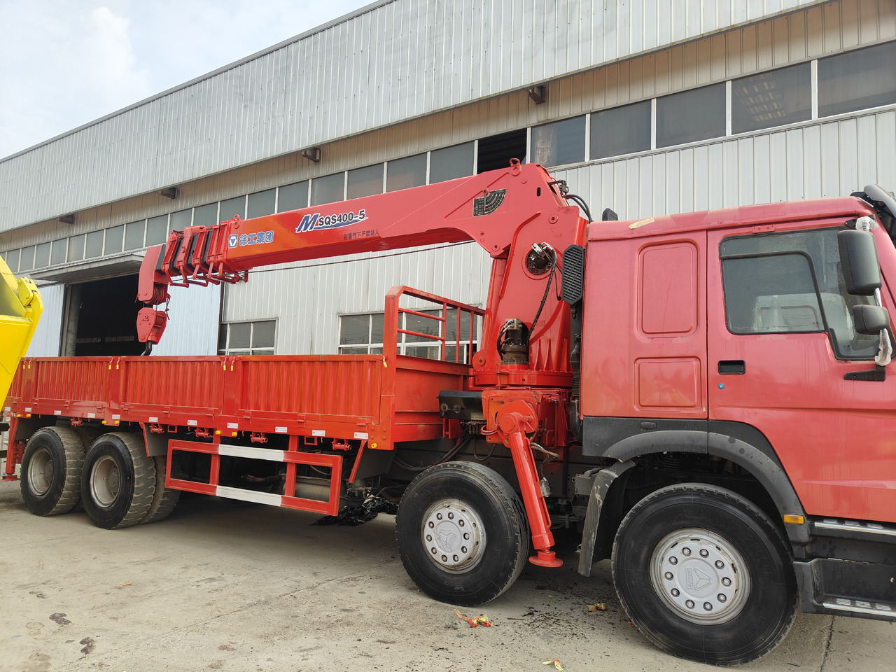 SINOTRUK HOWO 8X4 16 TONS CLICK HERE FOR DISCOUNT - Kraanaga veoauto: pilt 1 SINOTRUK HOWO 8X4 16 TONS CLICK HERE FOR DISCOUNT - Kraanaga veoauto: pilt 1
