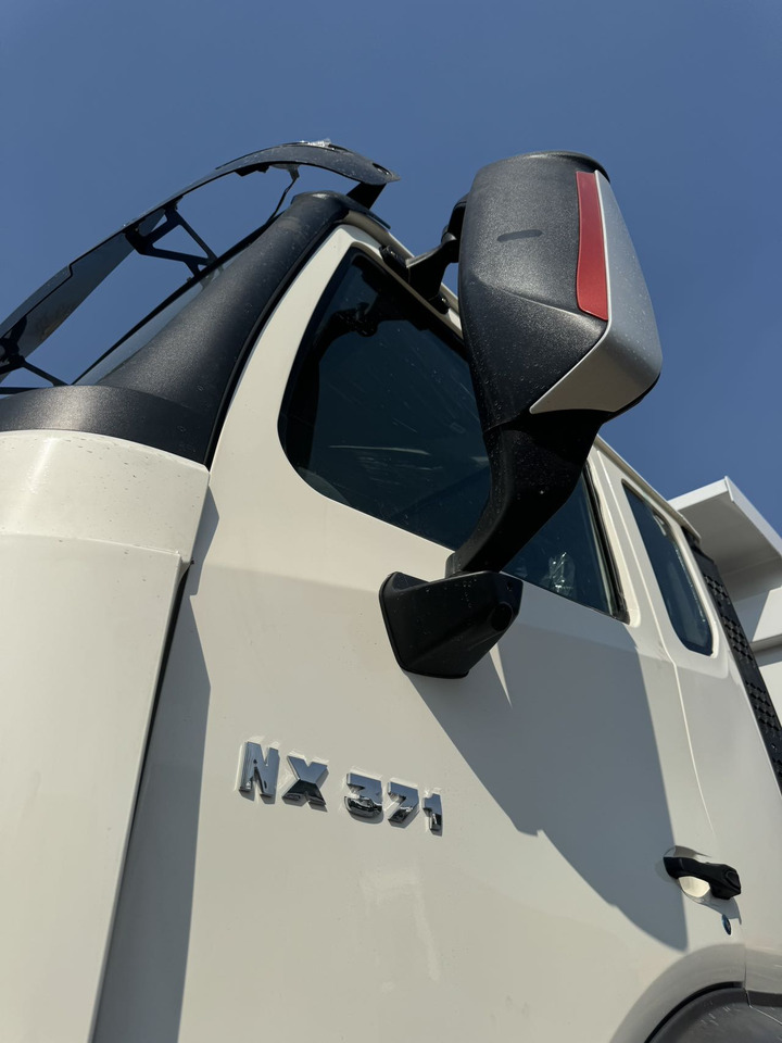 SINOTRUK HOWO NX371 6X4 - Kallurauto: pilt 4 SINOTRUK HOWO NX371 6X4 - Kallurauto: pilt 4