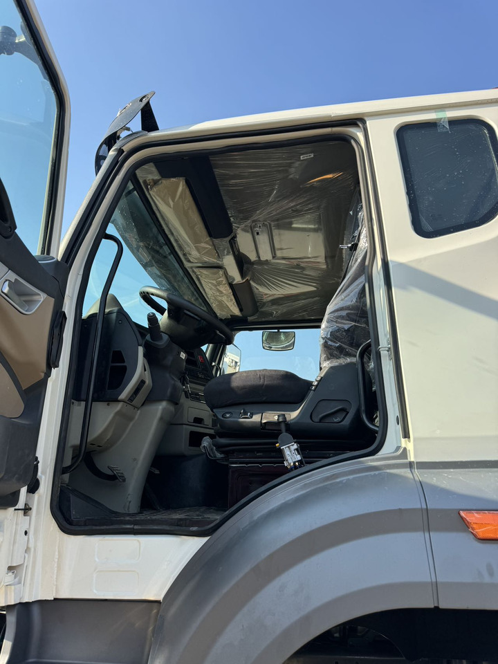 SINOTRUK HOWO NX400 6X4 - Kallurauto: pilt 5 SINOTRUK HOWO NX400 6X4 - Kallurauto: pilt 5