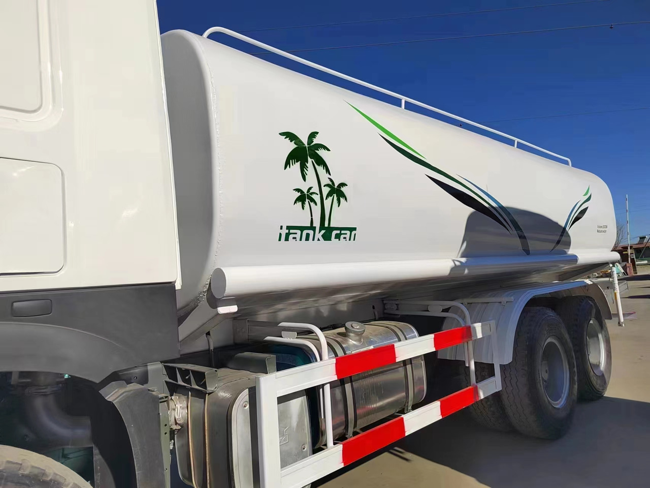SINOTRUK HOWO WATER TANK CLICK HERE FOR DISCOUNT - Tsisternauto: pilt 4 SINOTRUK HOWO WATER TANK CLICK HERE FOR DISCOUNT - Tsisternauto: pilt 4