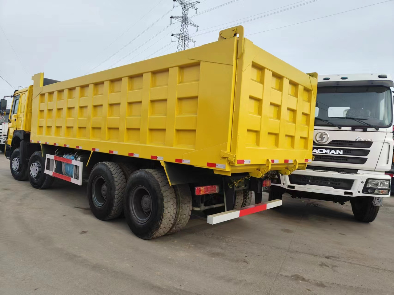 Sino HOWO 8x4 Dump Truck Click for Discount - Kallurauto: pilt 3 Sino HOWO 8x4 Dump Truck Click for Discount - Kallurauto: pilt 3