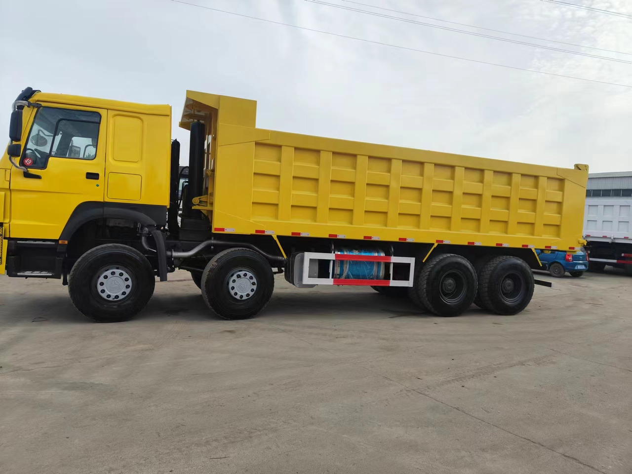 Sino HOWO 8x4 Dump Truck Click for Discount - Kallurauto: pilt 2 Sino HOWO 8x4 Dump Truck Click for Discount - Kallurauto: pilt 2