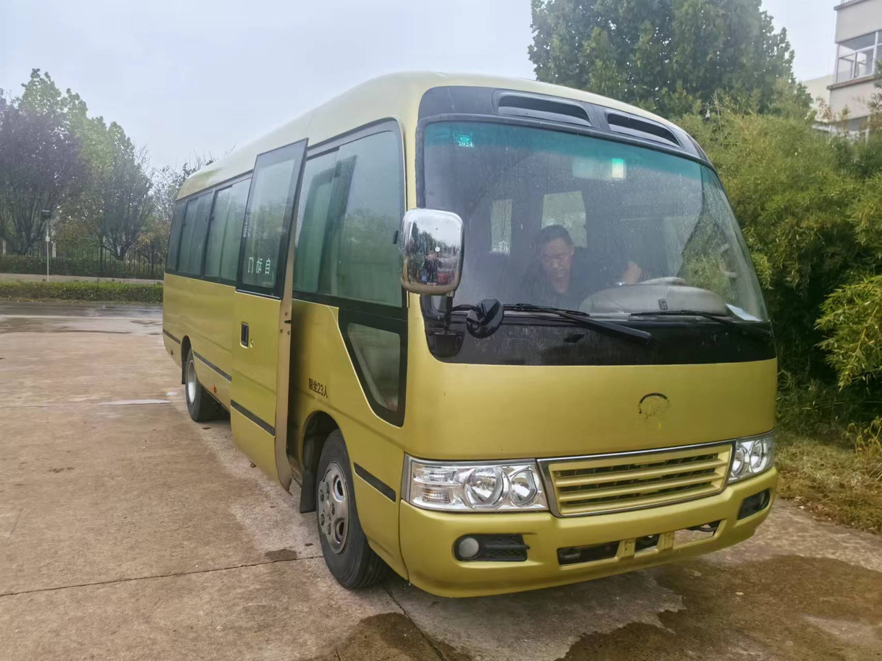 TOYOTA CLICK HERE FOR DISCOUNT - Linnaliini buss: pilt 2 TOYOTA CLICK HERE FOR DISCOUNT - Linnaliini buss: pilt 2