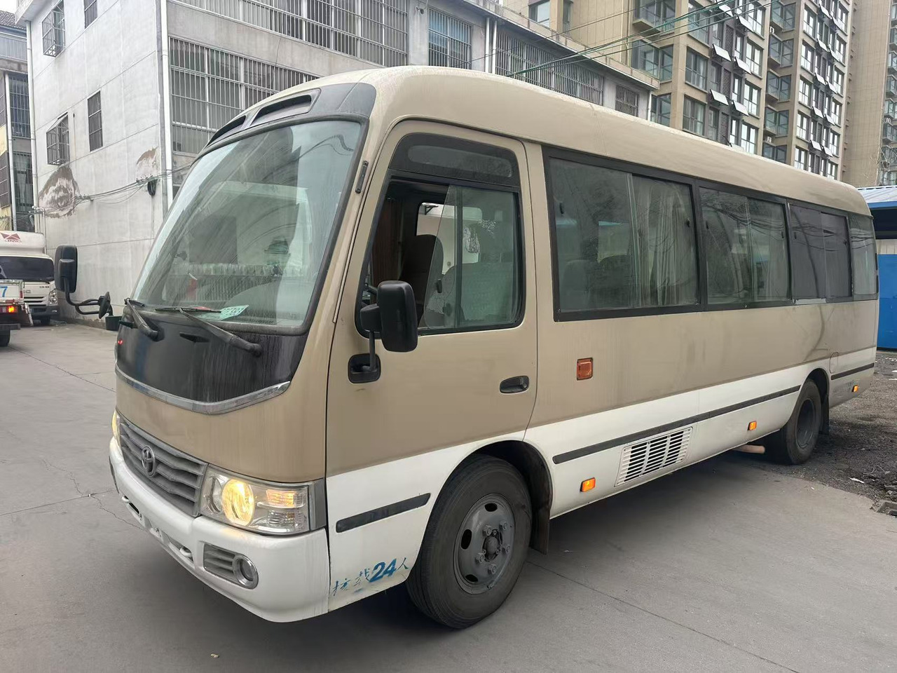 TOYOTA Coaster - Linnaliini buss: pilt 5 TOYOTA Coaster - Linnaliini buss: pilt 5