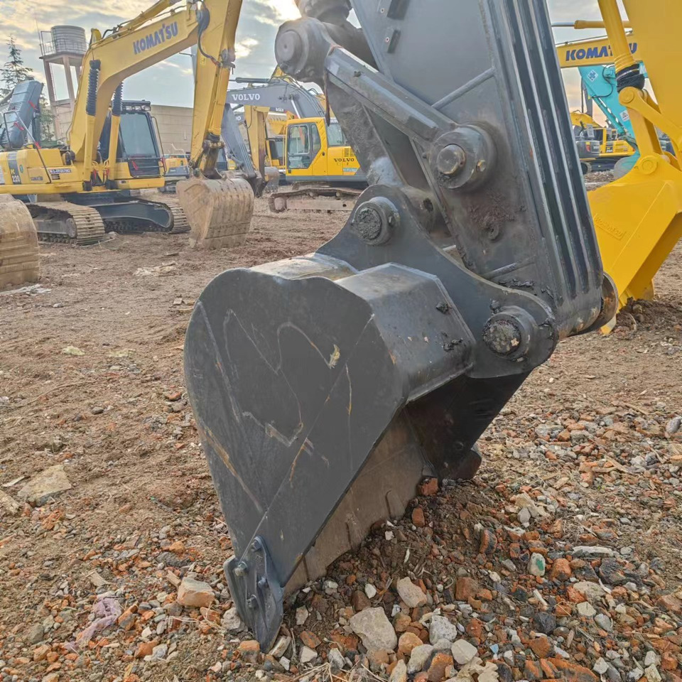 VOLVO Excavator EC240 Click for Discount - Ekskavaator: pilt 3 VOLVO Excavator EC240 Click for Discount - Ekskavaator: pilt 3