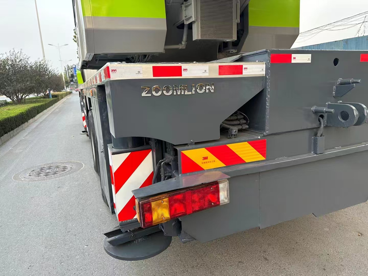 ZOOMLION Crane 80T Click Here for Discount - Maastikukraana: pilt 3 ZOOMLION Crane 80T Click Here for Discount - Maastikukraana: pilt 3