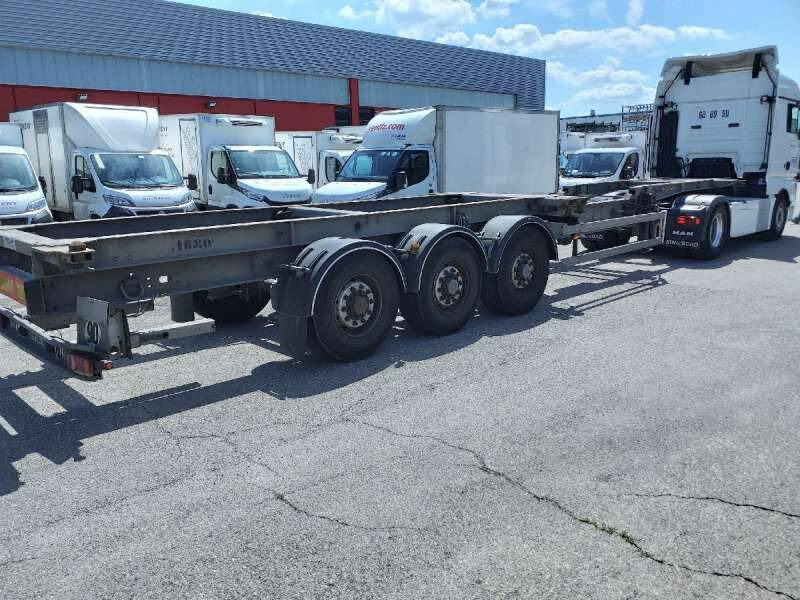 Semi-remorque 3 Essieux 38 TONNES CHARIOT COULISSANT - Konteinerveduk/ Tõstukiga poolhaagis: pilt 1 Semi-remorque 3 Essieux 38 TONNES CHARIOT COULISSANT - Konteinerveduk/ Tõstukiga poolhaagis: pilt 1