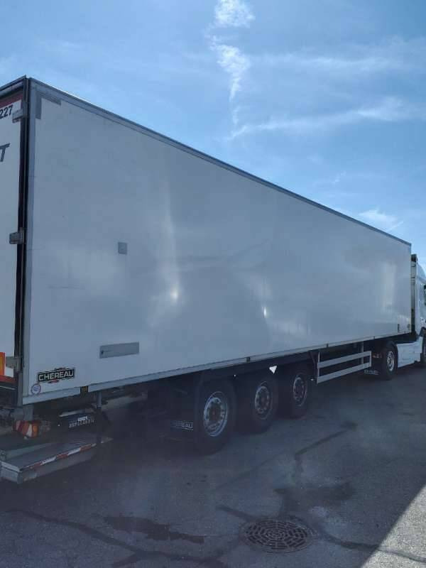 Semi-remorque 3 Essieux FRIGO 38 TONNES HAYON CAISSE CHEREAU GROUPE CARRIER VECTOR 1950 MT - Külmutiga poolhaagis: pilt 4 Semi-remorque 3 Essieux FRIGO 38 TONNES HAYON CAISSE CHEREAU GROUPE CARRIER VECTOR 1950 MT - Külmutiga poolhaagis: pilt 4