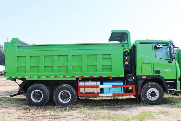 FOTON Foton 6x4 10 Wheeler Dump Truck for Sale in Jamaica - Kallurauto: pilt 3 FOTON Foton 6x4 10 Wheeler Dump Truck for Sale in Jamaica - Kallurauto: pilt 3