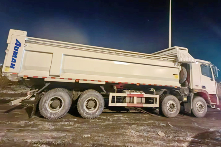 FOTON Foton Auman Dump Truck for Sale in Zambia - Kallurauto: pilt 2 FOTON Foton Auman Dump Truck for Sale in Zambia - Kallurauto: pilt 2