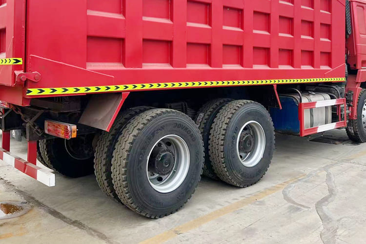 SHACMAN Shacman Dump Trailer Truck for Sale in Nigeria - Kallurauto: pilt 5 SHACMAN Shacman Dump Trailer Truck for Sale in Nigeria - Kallurauto: pilt 5
