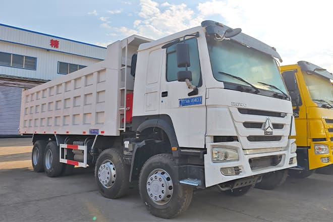 SINOTRUK Sino Howo 8x4 Dump Truck 371 for Sale in Sierra Leone - Kallurauto: pilt 4 SINOTRUK Sino Howo 8x4 Dump Truck 371 for Sale in Sierra Leone - Kallurauto: pilt 4