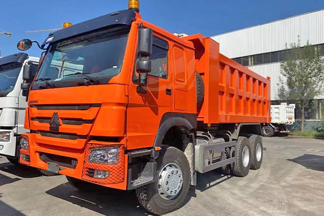 SINOTRUK Sinotruk Howo 336 6X4 Tipper for Sale in Ghana - Kallurauto: pilt 1 SINOTRUK Sinotruk Howo 336 6X4 Tipper for Sale in Ghana - Kallurauto: pilt 1