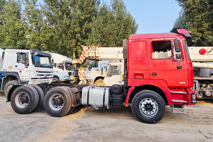 SHACMAN Used Shacman F3000 Truck Head for Sale in Mali - Sadulveok: pilt 3 SHACMAN Used Shacman F3000 Truck Head for Sale in Mali - Sadulveok: pilt 3