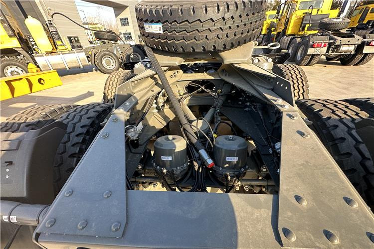 SINOTRUK Howo New Model 371 HP Truck Head for Sale In Zambia - Sadulveok: pilt 5 SINOTRUK Howo New Model 371 HP Truck Head for Sale In Zambia - Sadulveok: pilt 5