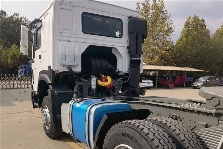 SINOTRUK Used Howo 380HP Truck Tractor for Sale In Senegal - Sadulveok: pilt 4 SINOTRUK Used Howo 380HP Truck Tractor for Sale In Senegal - Sadulveok: pilt 4