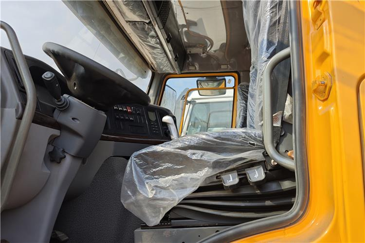 Sinotruk Used Howo Truck 371 hp 6x4 Head for Sale In Ghana Accra - Sadulveok: pilt 2 Sinotruk Used Howo Truck 371 hp 6x4 Head for Sale In Ghana Accra - Sadulveok: pilt 2