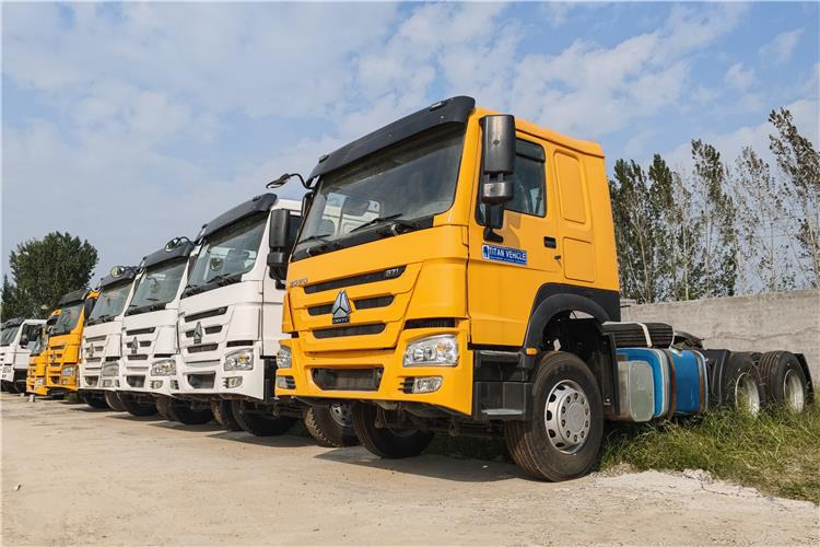 Sinotruk Used Howo Truck 371 hp 6x4 Head for Sale In Ghana Accra - Sadulveok: pilt 1 Sinotruk Used Howo Truck 371 hp 6x4 Head for Sale In Ghana Accra - Sadulveok: pilt 1