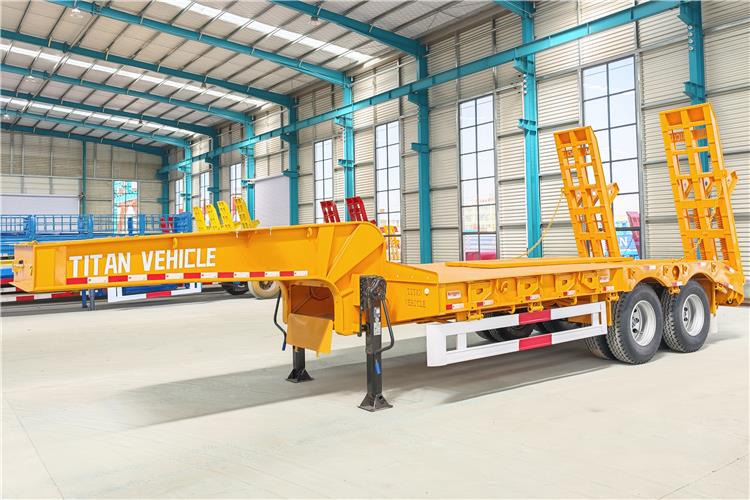 TITAN 2 Axle Low Loader Truck Trailer for Sale In Uganda - Madal platvormpoolhaagis: pilt 4 TITAN 2 Axle Low Loader Truck Trailer for Sale In Uganda - Madal platvormpoolhaagis: pilt 4