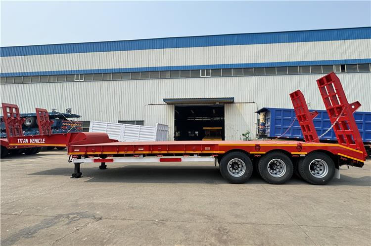 TITAN 3 Axle 60 Ton Truck Lowbed Trailer for Sale In Kenya - Madal platvormpoolhaagis: pilt 3 TITAN 3 Axle 60 Ton Truck Lowbed Trailer for Sale In Kenya - Madal platvormpoolhaagis: pilt 3