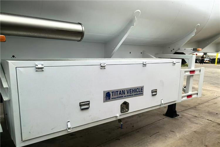 TITAN 4 Axle Fuel Tanker Trailer for Sale In Guyana - Tsistern poolhaagis: pilt 4 TITAN 4 Axle Fuel Tanker Trailer for Sale In Guyana - Tsistern poolhaagis: pilt 4