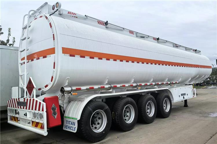 TITAN 4 Axle Fuel Tanker Trailer for Sale In Guyana - Tsistern poolhaagis: pilt 1 TITAN 4 Axle Fuel Tanker Trailer for Sale In Guyana - Tsistern poolhaagis: pilt 1