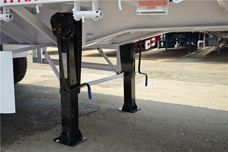 TITAN 4 Axle Livestock Truck Trailer for Sale In Guam - Loomaveo poolhaagis: pilt 4 TITAN 4 Axle Livestock Truck Trailer for Sale In Guam - Loomaveo poolhaagis: pilt 4