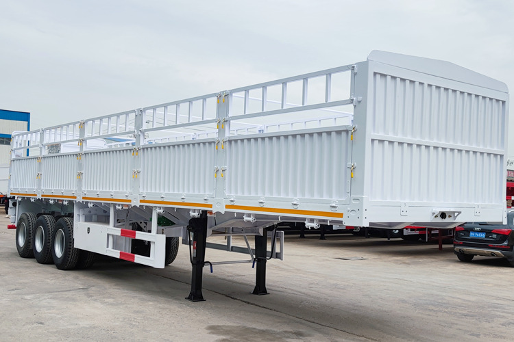 TITAN Cargo Trailer for Sale in Saudi Arabia - Loomaveo poolhaagis: pilt 2 TITAN Cargo Trailer for Sale in Saudi Arabia - Loomaveo poolhaagis: pilt 2