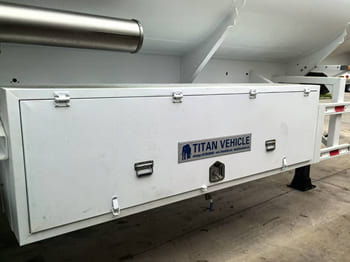 TITAN Diesel Tanker Trailer for Sale in Sierra Leone - Tsistern poolhaagis: pilt 3 TITAN Diesel Tanker Trailer for Sale in Sierra Leone - Tsistern poolhaagis: pilt 3