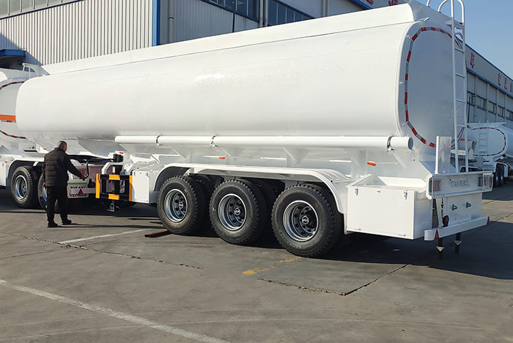 TITAN Fuel Tanker Superlink Trailer for Sale - Tsistern poolhaagis: pilt 5 TITAN Fuel Tanker Superlink Trailer for Sale - Tsistern poolhaagis: pilt 5