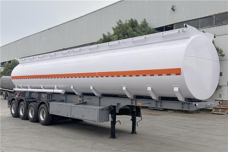 TITAN In Stock 4 Axle Petrol Tanker Trailer for Sale In Jamaica - Tsistern poolhaagis: pilt 3 TITAN In Stock 4 Axle Petrol Tanker Trailer for Sale In Jamaica - Tsistern poolhaagis: pilt 3