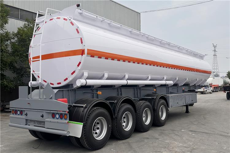 TITAN In Stock 4 Axle Petrol Tanker Trailer for Sale In Jamaica - Tsistern poolhaagis: pilt 4 TITAN In Stock 4 Axle Petrol Tanker Trailer for Sale In Jamaica - Tsistern poolhaagis: pilt 4