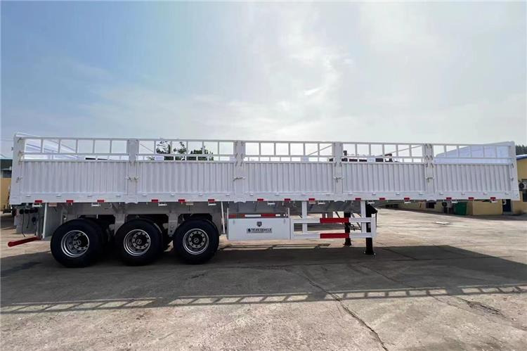 TITAN Tri Axle 60 Ton Fence Cargo Semi Trailer for Sale In Guinea - Loomaveo poolhaagis: pilt 4 TITAN Tri Axle 60 Ton Fence Cargo Semi Trailer for Sale In Guinea - Loomaveo poolhaagis: pilt 4