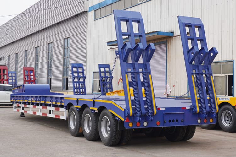 TITAN Tri Axle Low Loader Trailer for Sale in Mali - Madal platvormpoolhaagis: pilt 3 TITAN Tri Axle Low Loader Trailer for Sale in Mali - Madal platvormpoolhaagis: pilt 3