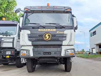 SHACMAN Shacman F3000 6x4 Tractor Truck for Sale in Zambia - Veoauto: pilt 1 SHACMAN Shacman F3000 6x4 Tractor Truck for Sale in Zambia - Veoauto: pilt 1