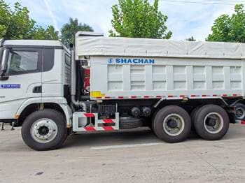 SHACMAN Shacman F3000 6x4 Tractor Truck for Sale in Zambia - Veoauto: pilt 4 SHACMAN Shacman F3000 6x4 Tractor Truck for Sale in Zambia - Veoauto: pilt 4