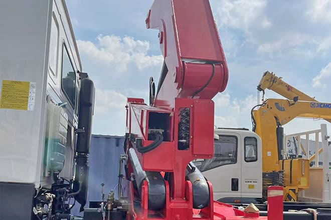 XCMG 20 Ft Side Lifter Truck for Sale in Papua New Guinea - Konteinerveduk/ Tõstukiga veoauto: pilt 3 XCMG 20 Ft Side Lifter Truck for Sale in Papua New Guinea - Konteinerveduk/ Tõstukiga veoauto: pilt 3