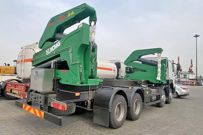 XCMG 20Ft Container Side Loader Truck for Sale in Tanzania - Konteinerveduk/ Tõstukiga veoauto: pilt 1 XCMG 20Ft Container Side Loader Truck for Sale in Tanzania - Konteinerveduk/ Tõstukiga veoauto: pilt 1