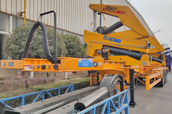 XCMG 37 Ton Side Lifter Container for Sale in Vietnam - Konteinerveduk/ Tõstukiga poolhaagis: pilt 4 XCMG 37 Ton Side Lifter Container for Sale in Vietnam - Konteinerveduk/ Tõstukiga poolhaagis: pilt 4