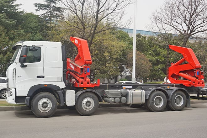 XCMG 37 Ton Side Loader Truck for Sale in Mexico - Konteinerveduk/ Tõstukiga veoauto: pilt 1 XCMG 37 Ton Side Loader Truck for Sale in Mexico - Konteinerveduk/ Tõstukiga veoauto: pilt 1